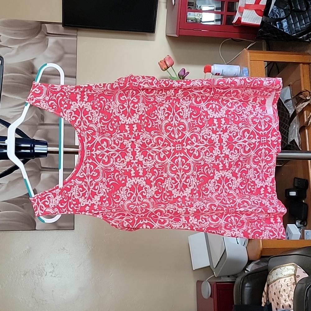 Catherine's Coral Print tank top, 2x, great condition